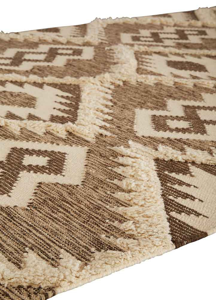 Kokoda Darby Brown/White Area Rug