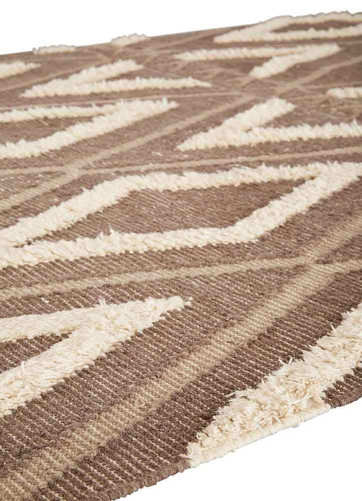 Kokoda Kent Brown/White Area Rug