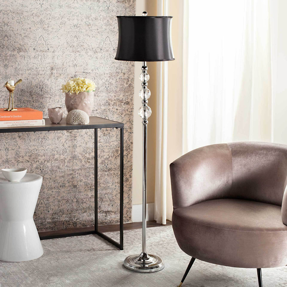 Veda Floor Lamp