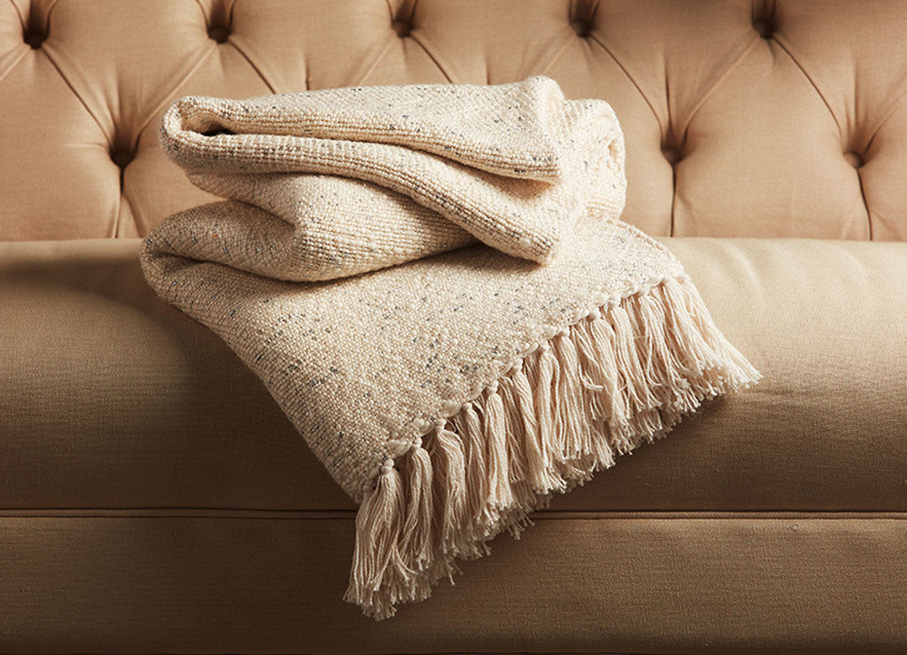 Lovell Antique White/Silver Throw