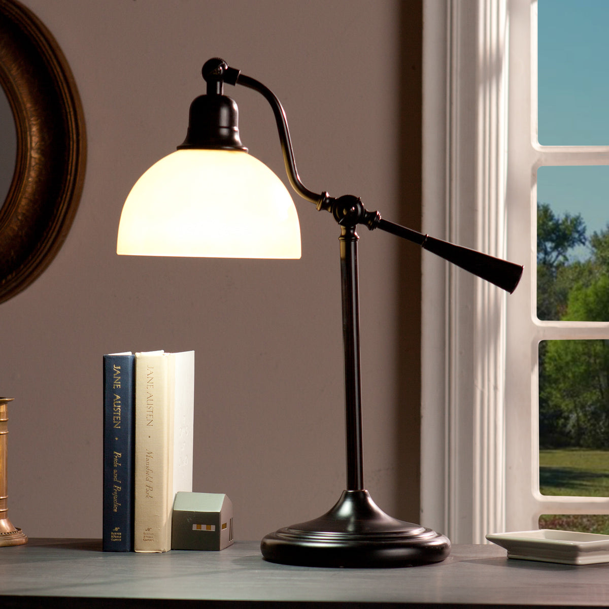 Classic Table Lamp