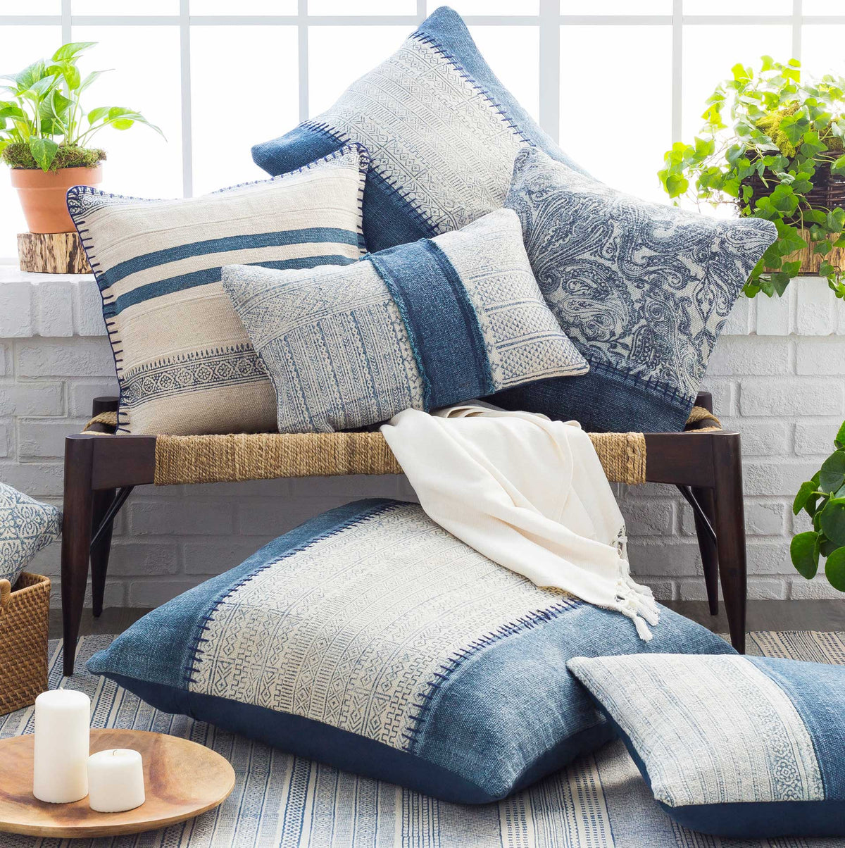 Lochlan Pillow Cream/Navy/Pale Blue