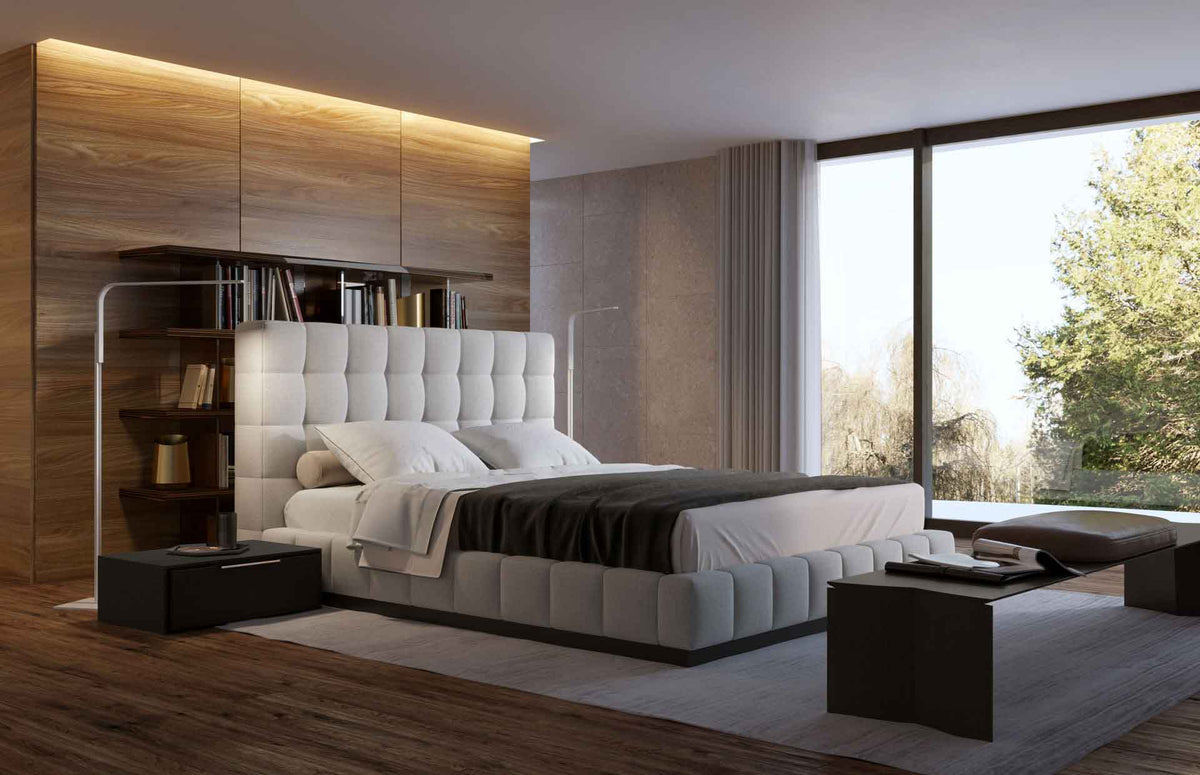 Thompson Bed Moonbeam