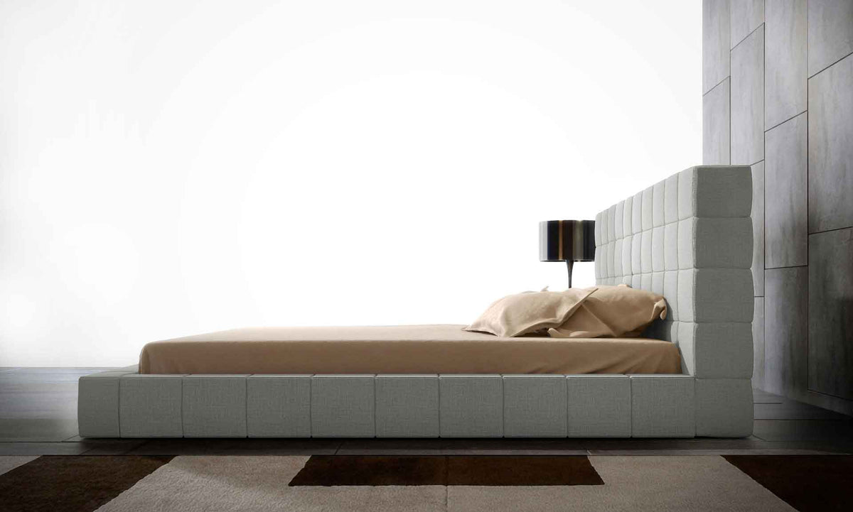 Thompson Bed Moonbeam