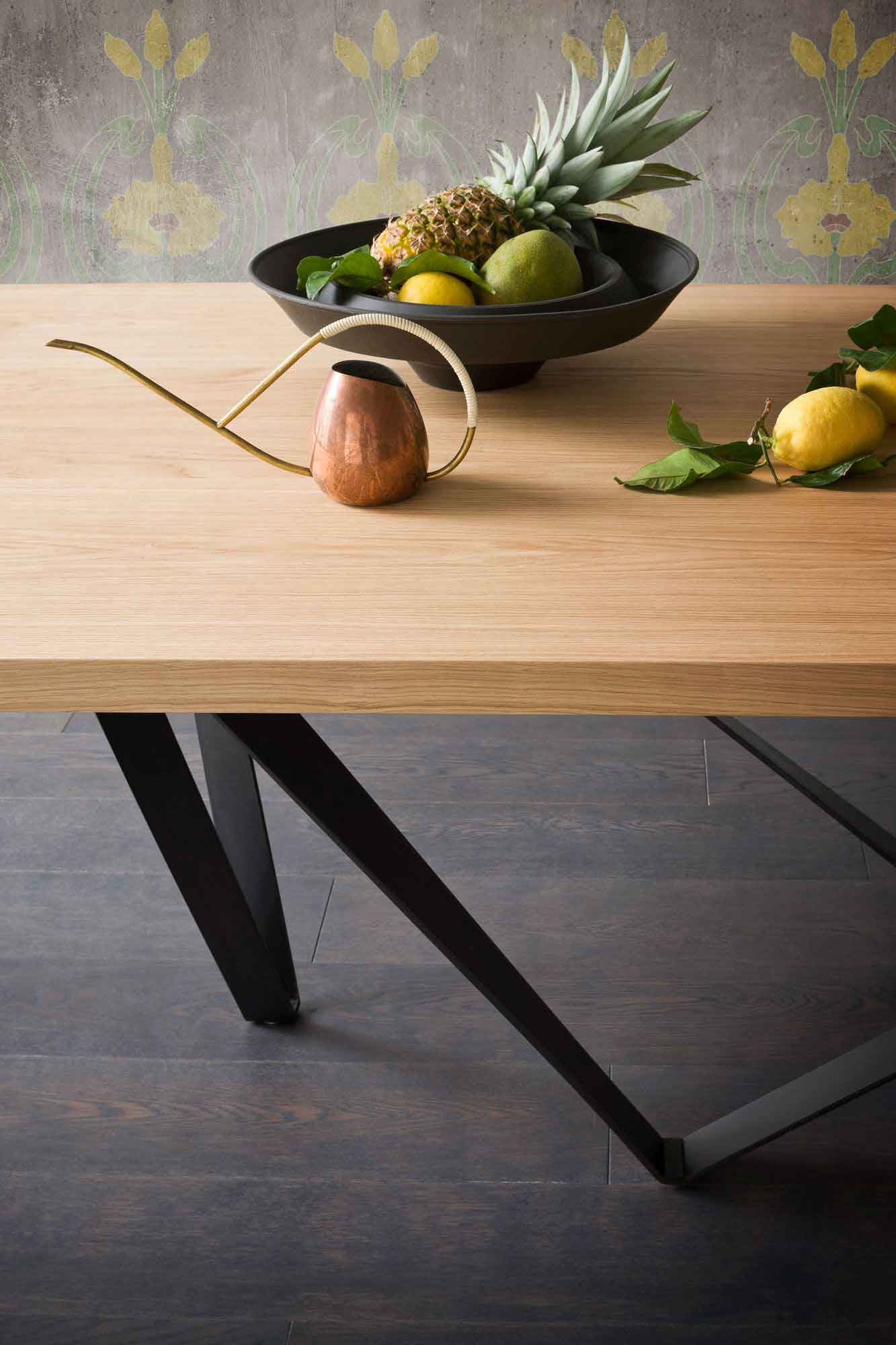 Genoa Dining Table Natural Oak/Anthracite