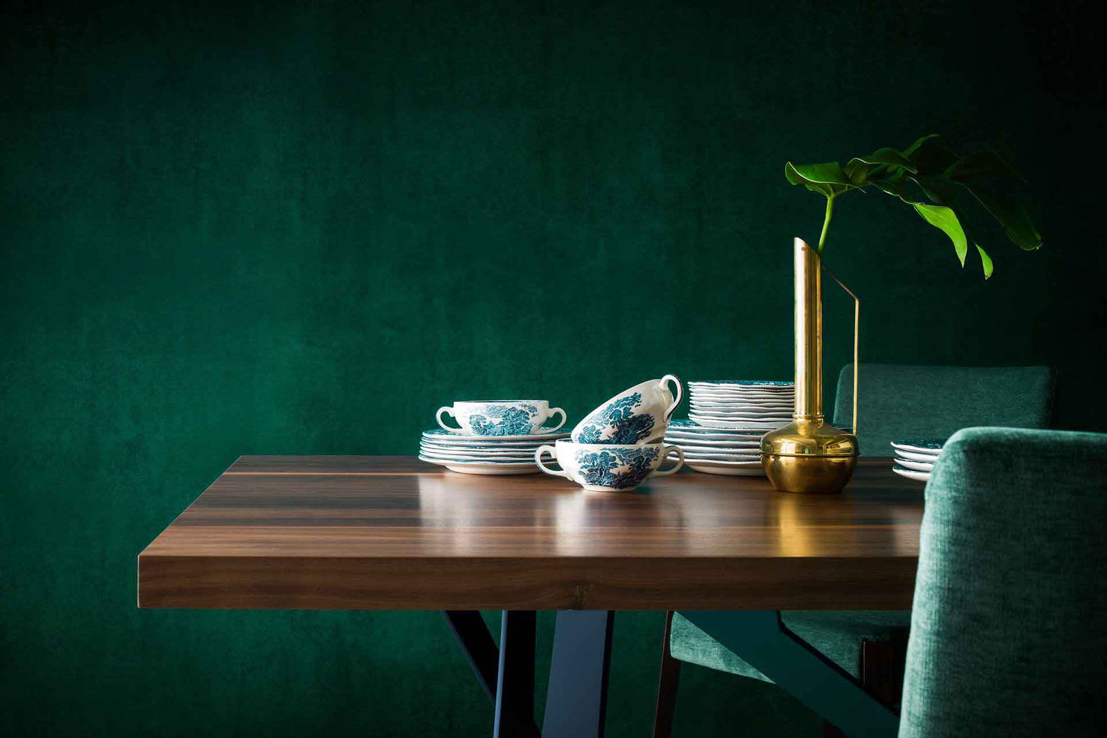 Genoa Dining Table Canaletto Walnut/Deep Ocean