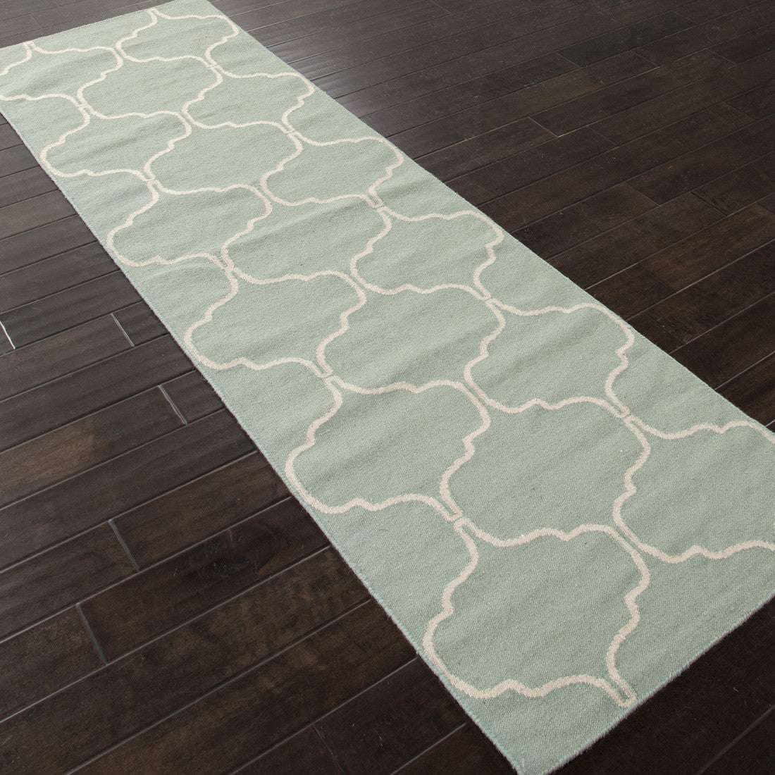 Maroc Delphine Silver Sea Moss Runner Rug