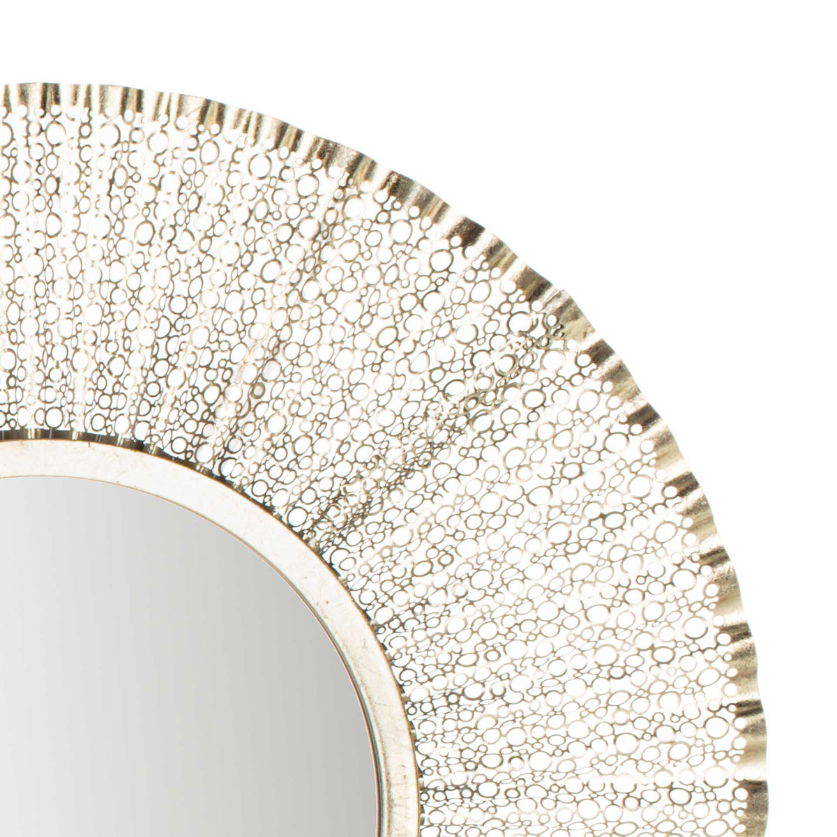 Tiny gold loops and fine spokes create an airy, intricate frame