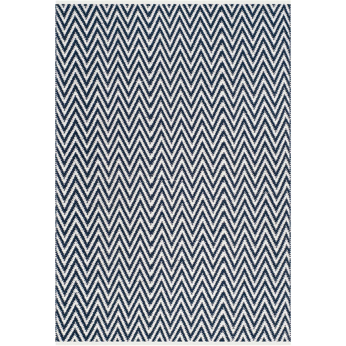 A navy and ivory chevron pattern brings crisp contrast to a midsize area rug.