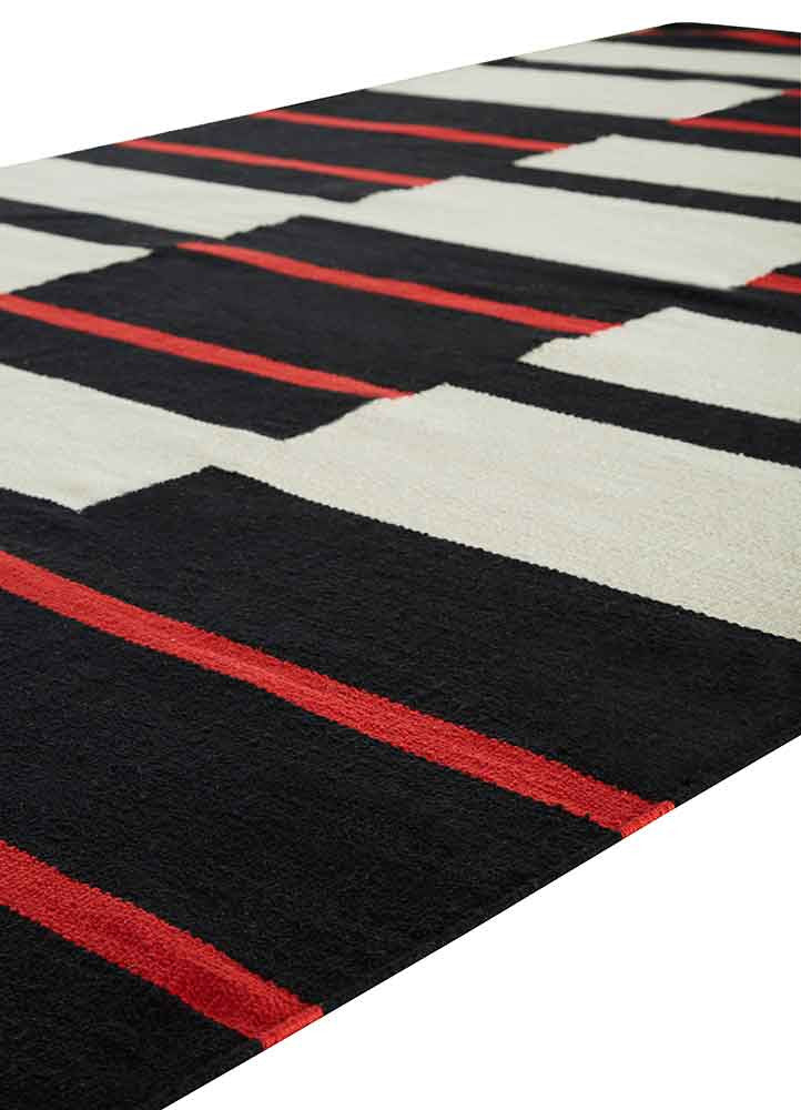 National Geographic African Geometric Black/White Area Rug