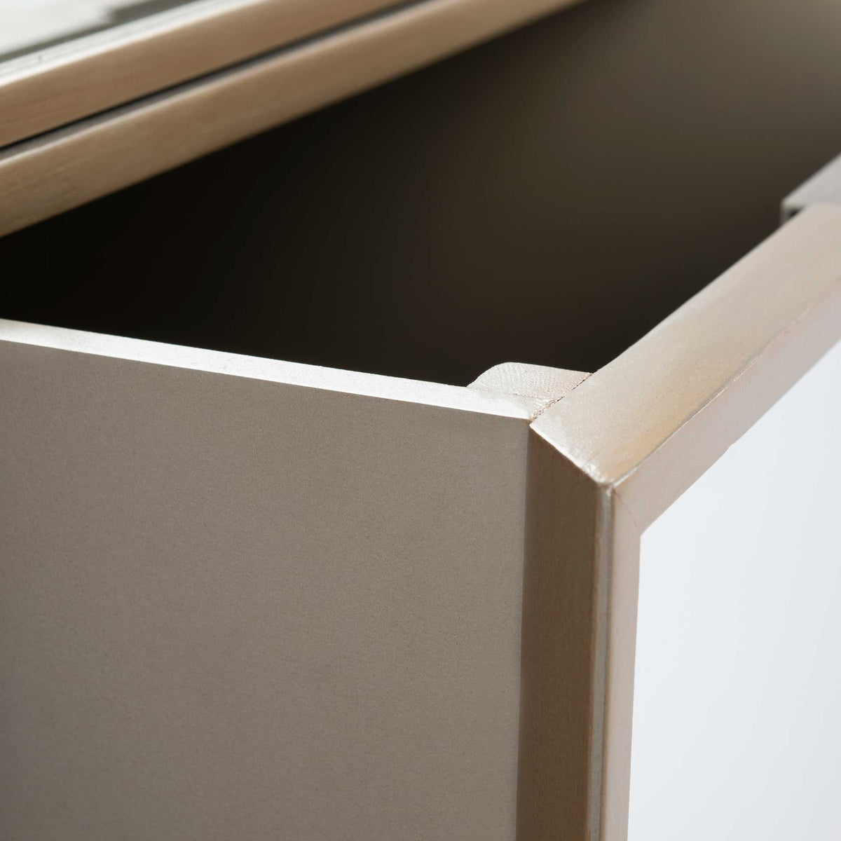 Gino 3 Drawer Mirrored Nightstand Mirror