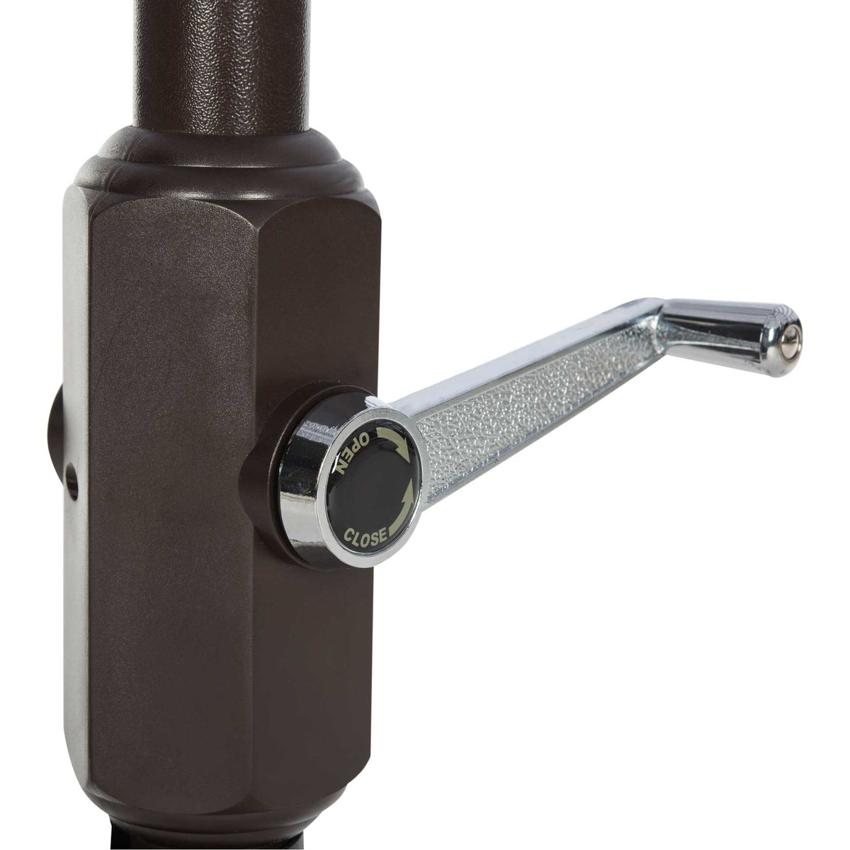 Silver hand crank extends from a dark housing on the umbrella's brown pole