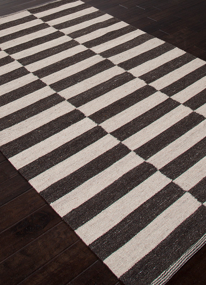 Scandinavia Demi Antique White/Deep Charcoal Area Rug