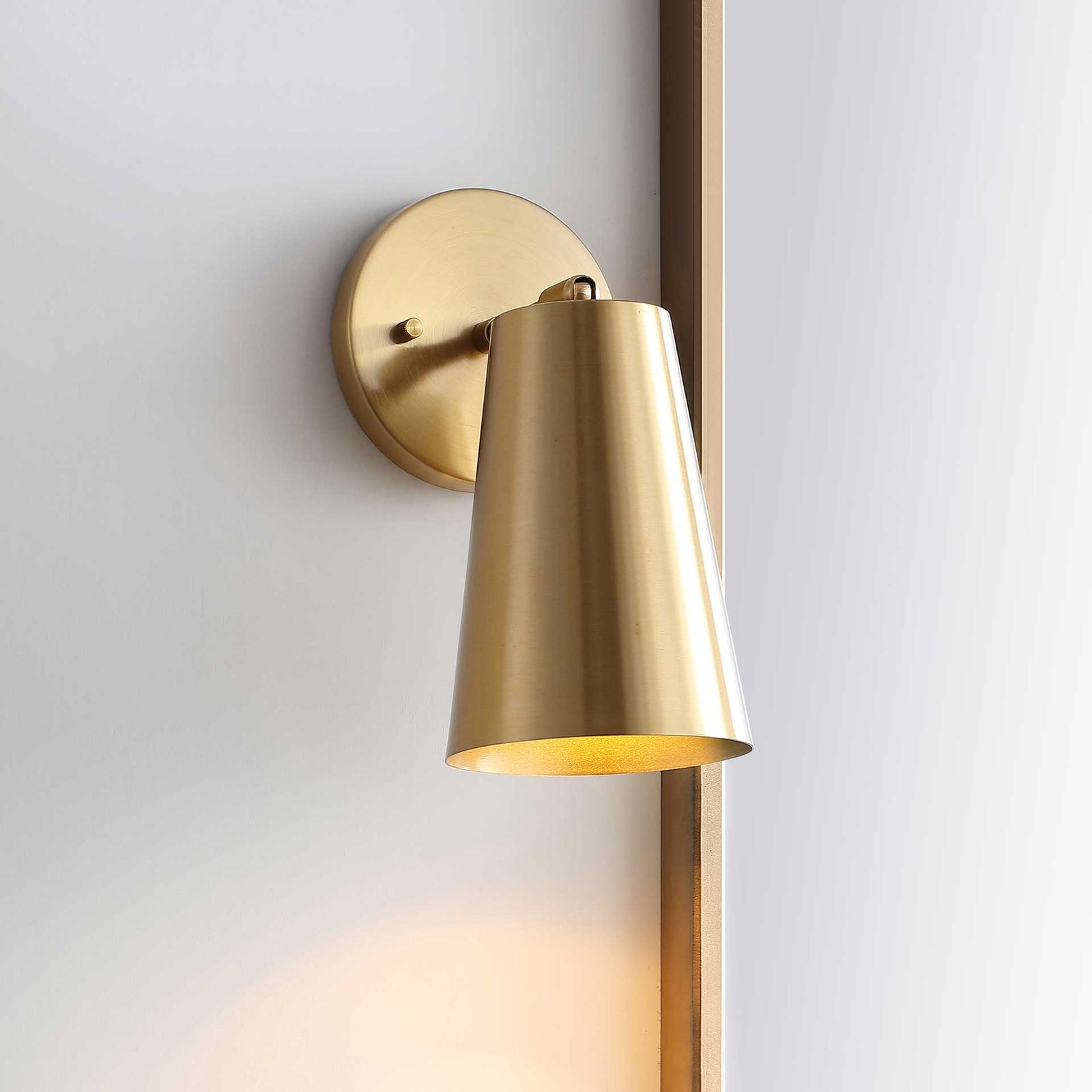 Leda Wall Sconce Brass Gold