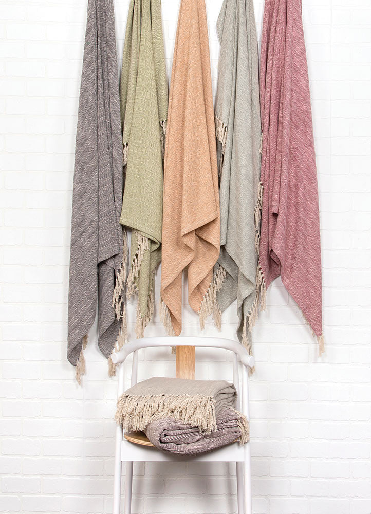 Seabreeze Neutral Gray/Birch Throw