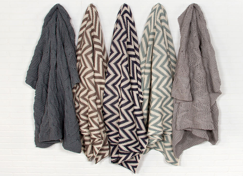 Serin Smoke Blue/Turtle Dove Throw