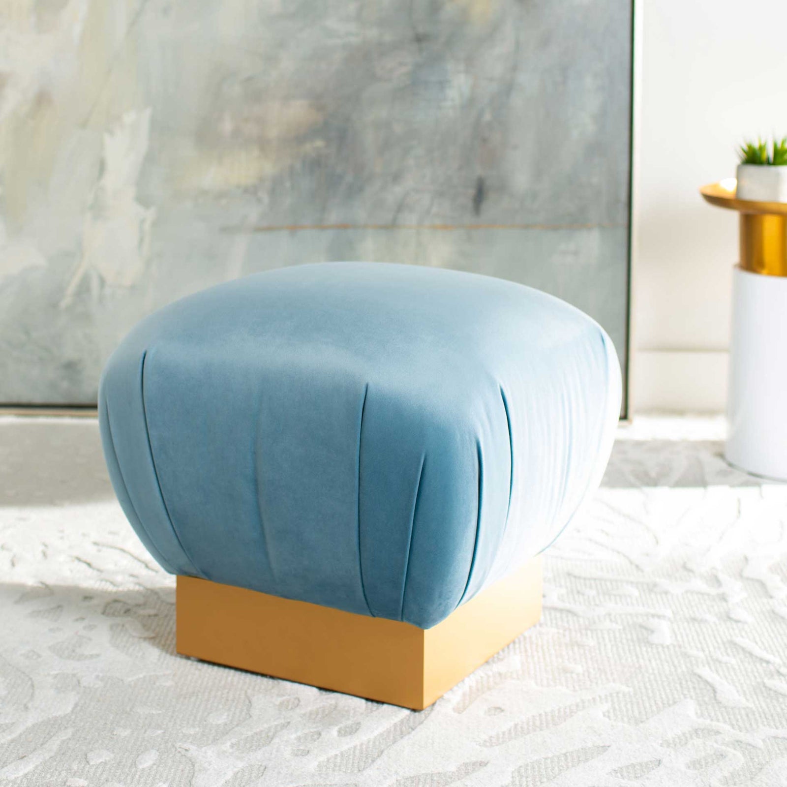 Opal Tulip Ottoman Sky/Gold