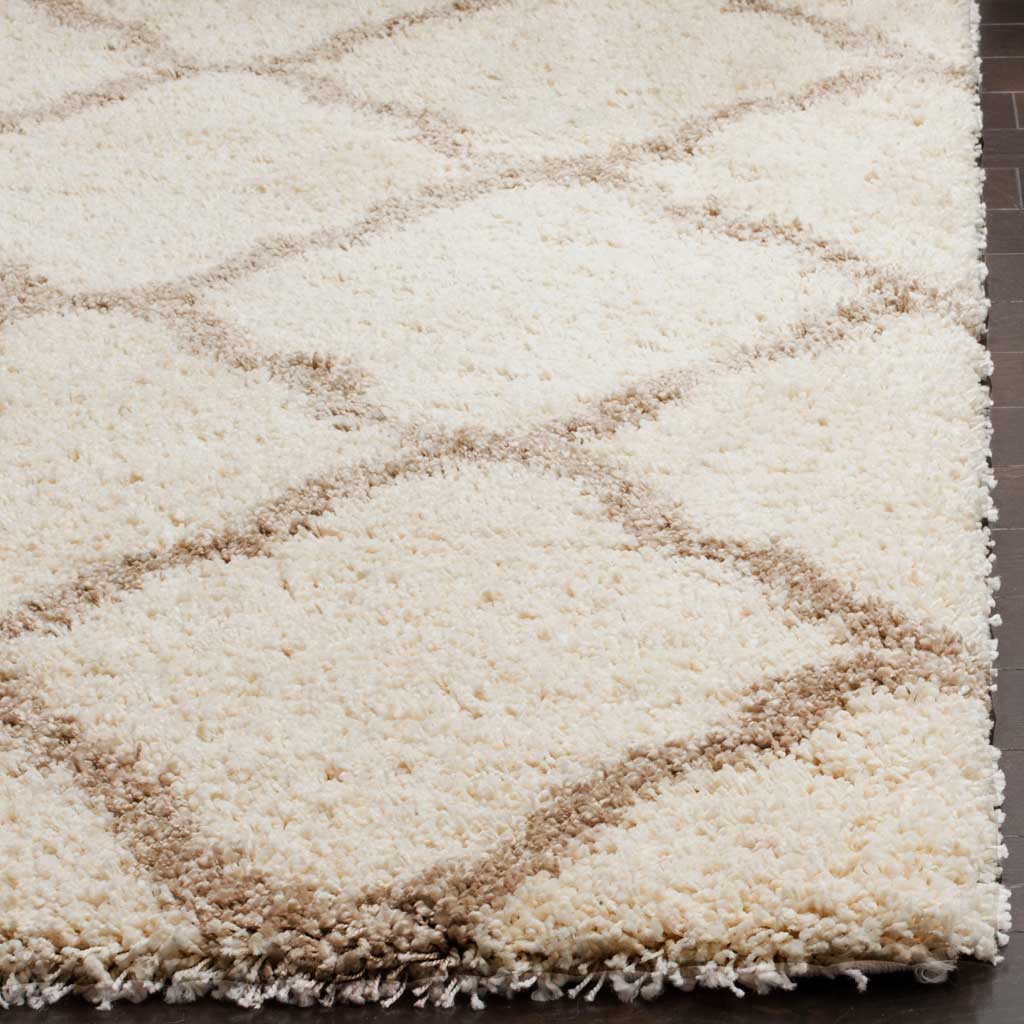 Thick ivory shag softens the beige lattice at the rug's edge
