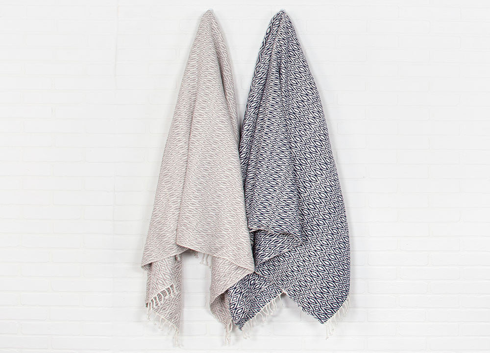 Spirit Opal Gray/Cloud Dancer Throw