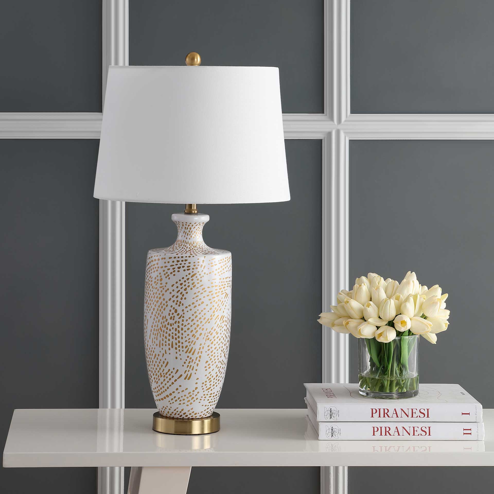 Lisa Table Lamp White/Gold