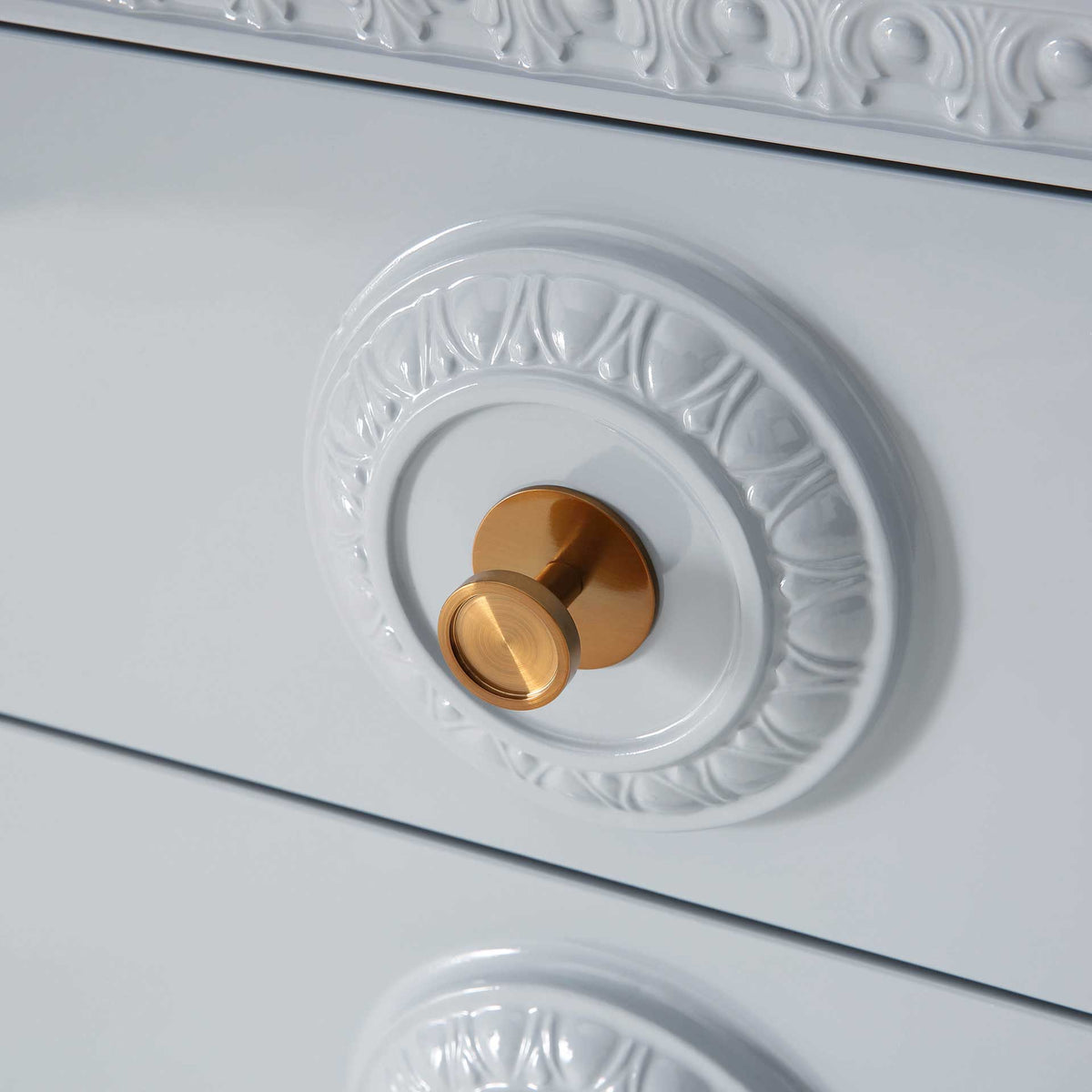 Bowie Lacquer Side Table Light Gray