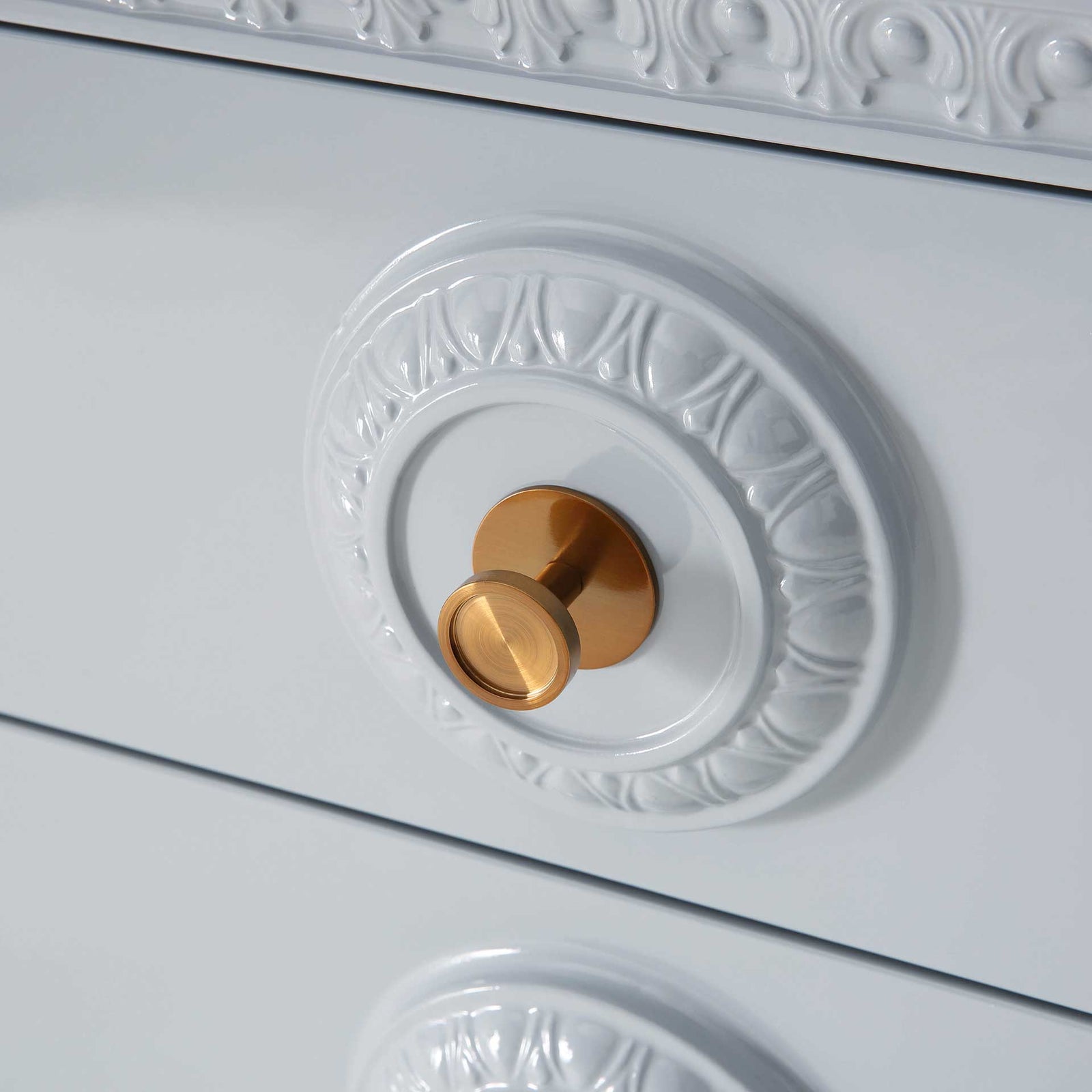 Bowie Lacquer Side Table Light Gray