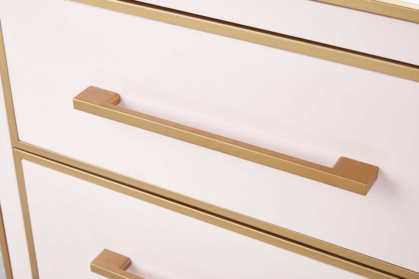 Emirah Lacquer Side Table Pink