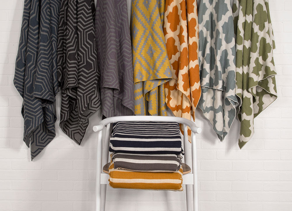 Trinity Golden Oak/Cloud Cream Throw