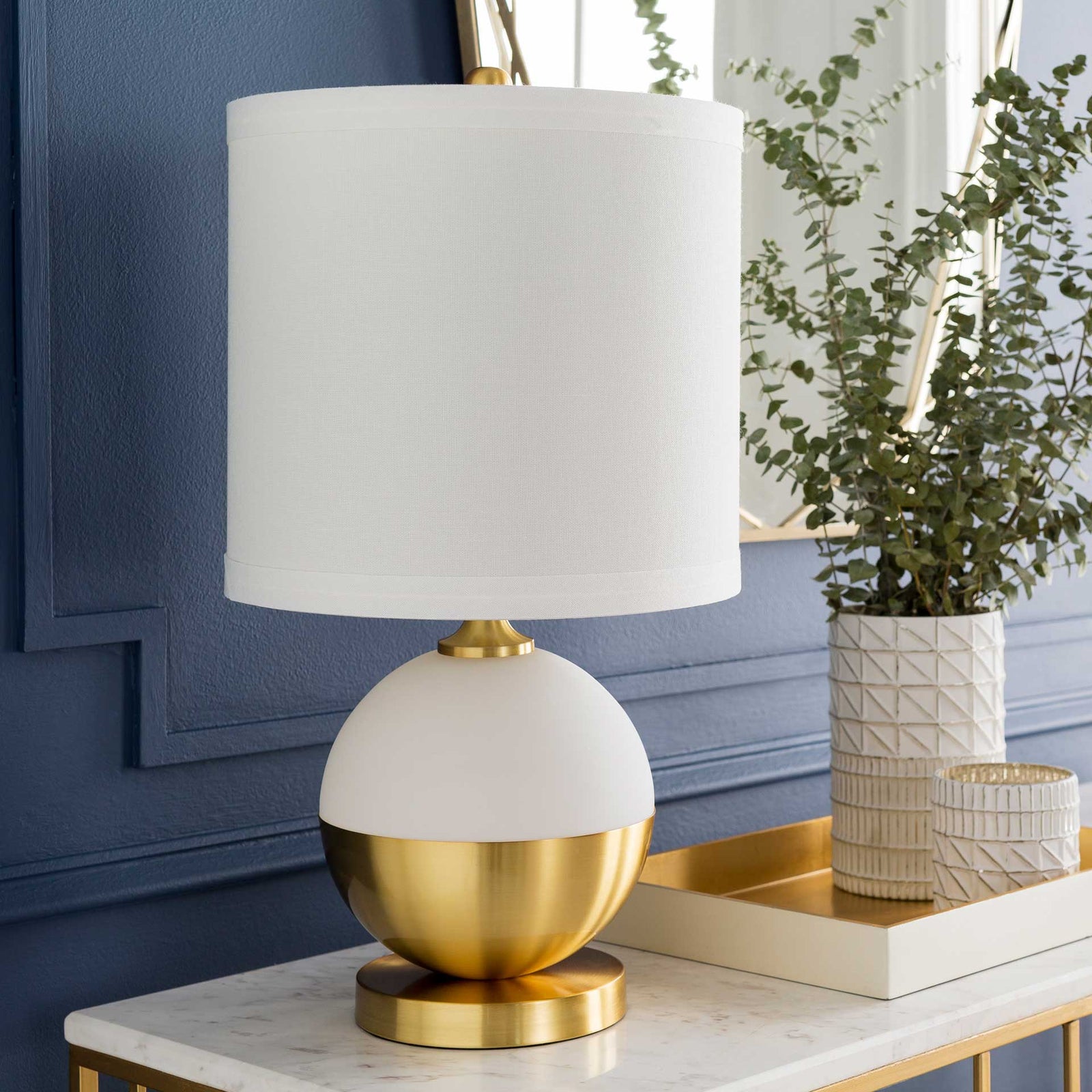 Alexander Table Lamp White/Brass