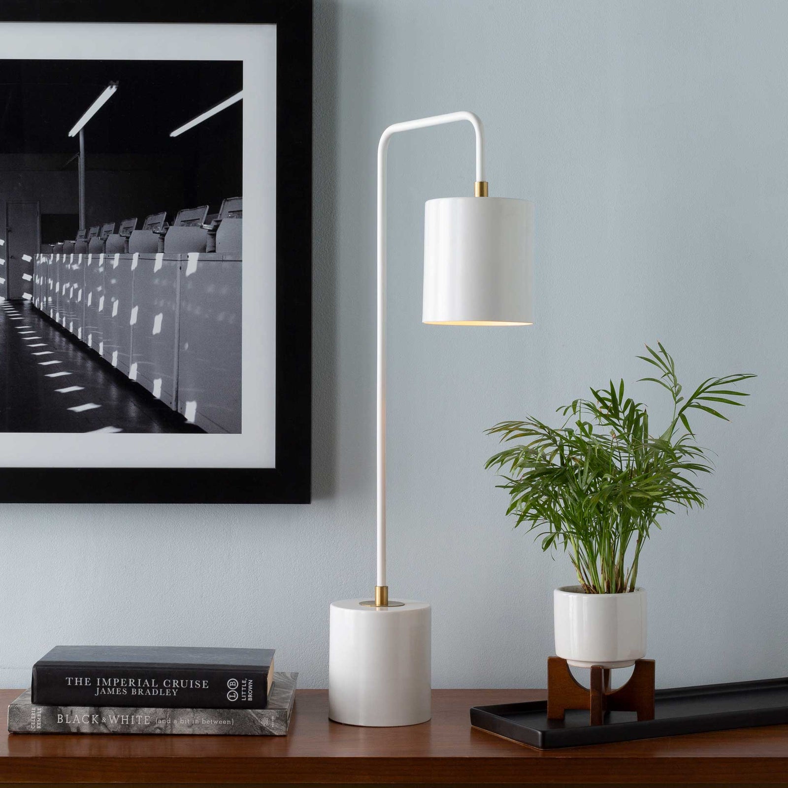 Bobby Table Lamp White/Brass