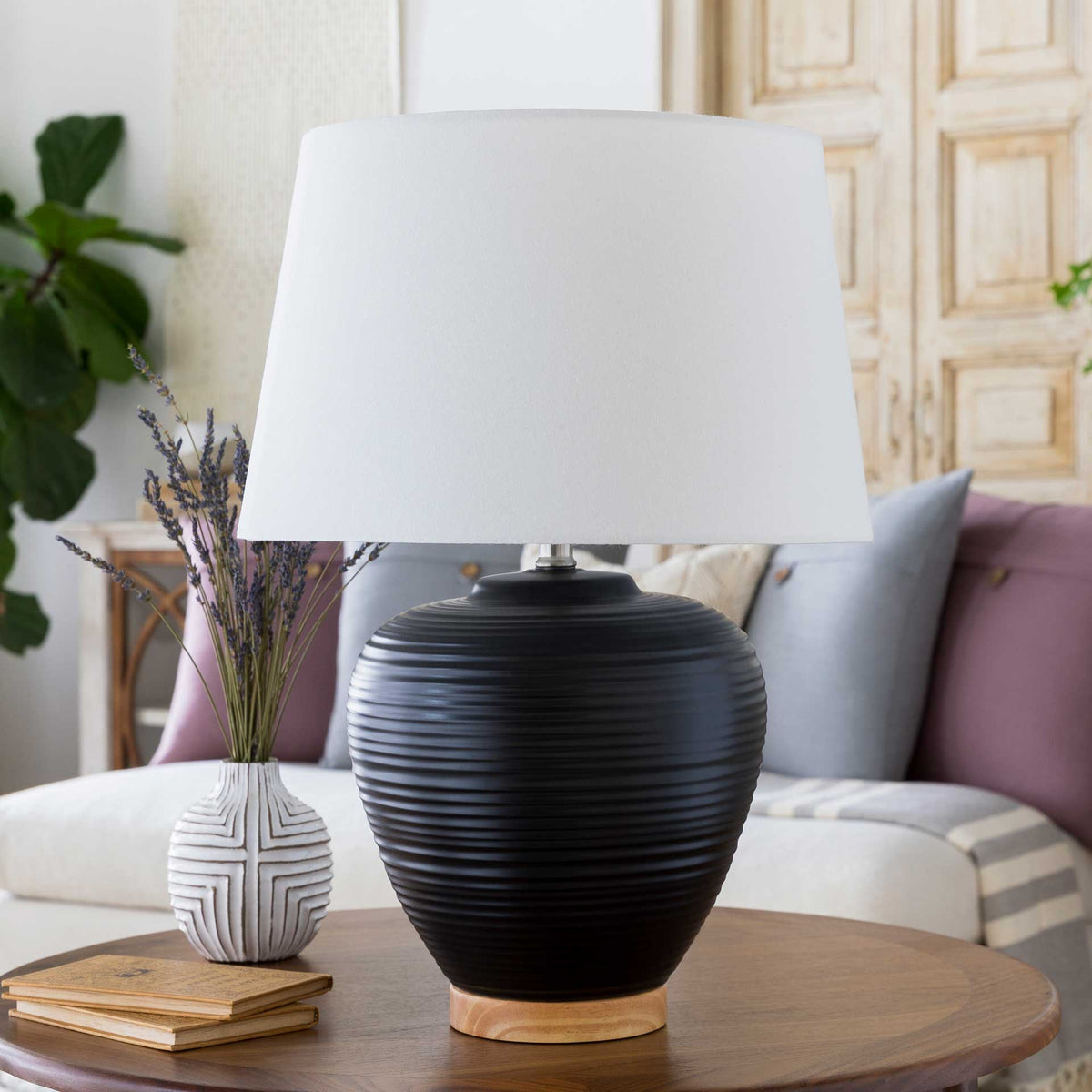 Blake Table Lamp Black/White