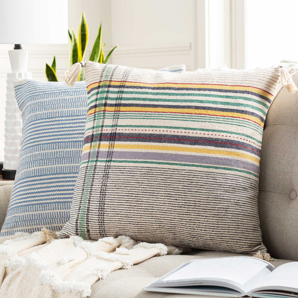 Dayton Pillow Black/Ivory/Navy