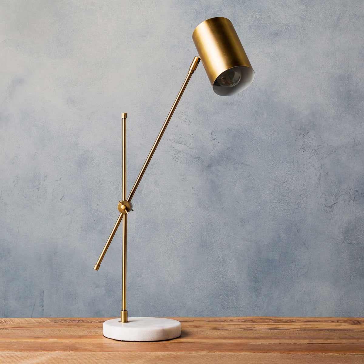 Hunter Table Lamp Brass