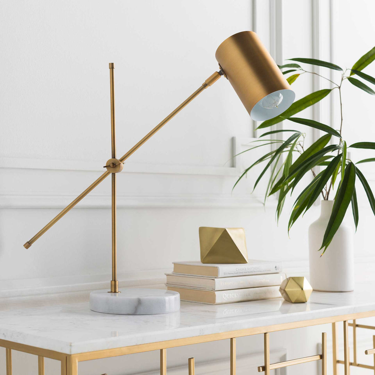 Hunter Table Lamp Brass