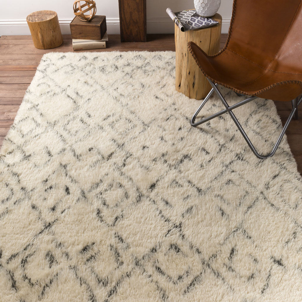 Tasman Ivory/Charcoal Area Rug