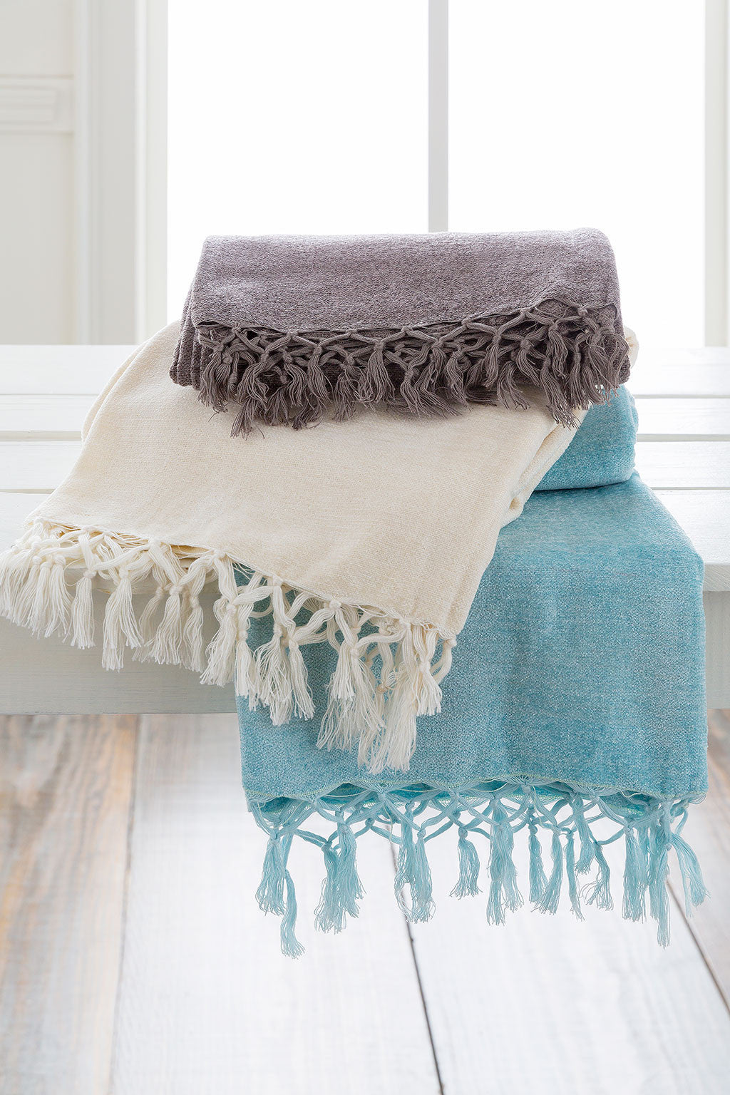 Tessa Solid Sky Blue Throw
